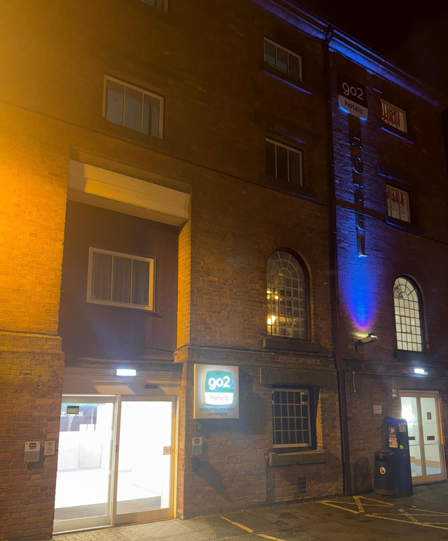 Go2 Hotels Burton Upon Trent Central エクステリア 写真